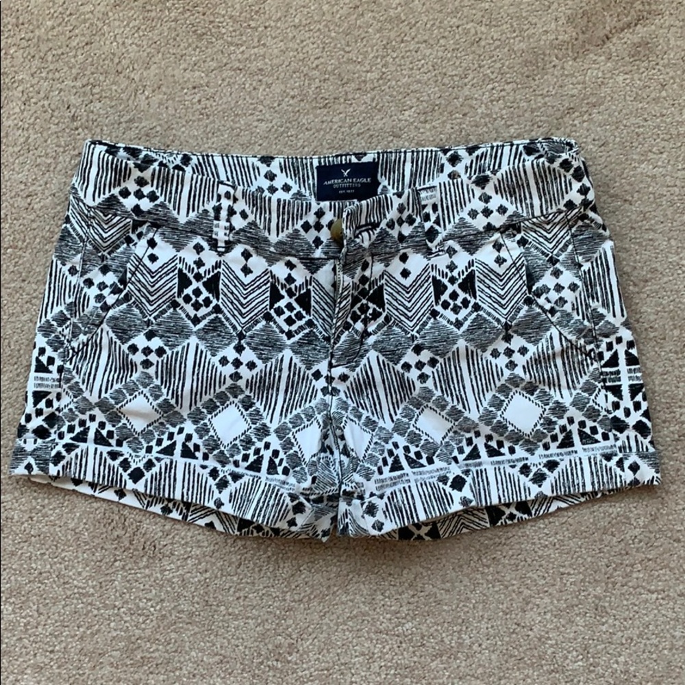 AE printed shorts
